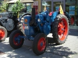 Umbau-Bulldog - Ehemaliger Lanz Glühkopf-Bulldog Type mit Halbdiesel-Austausch-Motor