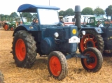 Umbau-Bulldog - Ehemaliger Lanz Glühkopf-Bulldog Type mit Halbdiesel-Austausch-Motor