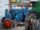 Umbau-Bulldog - Ehemaliger Lanz Glühkopf-Bulldog Type mit Halbdiesel-Austausch-Motor