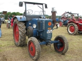 Umbau-Bulldog - Ehemaliger Lanz Glühkopf-Bulldog Type mit Halbdiesel-Austausch-Motor