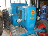 Umbau-Bulldog - Ehemaliger Lanz Glühkopf-Bulldog Type mit Halbdiesel-Austausch-Motor