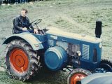 Umbau-Bulldog - Ehemaliger Lanz Glühkopf-Bulldog Type mit Halbdiesel-Austausch-Motor
