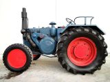 Umbau-Bulldog - Ehemaliger Lanz Glühkopf-Bulldog Type mit Halbdiesel-Austausch-Motor