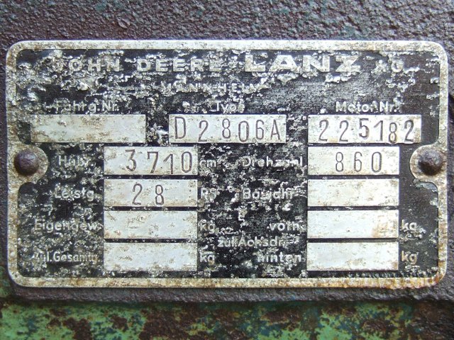 Umbau-Bulldog - Ehemaliger Lanz Glühkopf-Bulldog mit Halbdiesel-Austausch-Motor