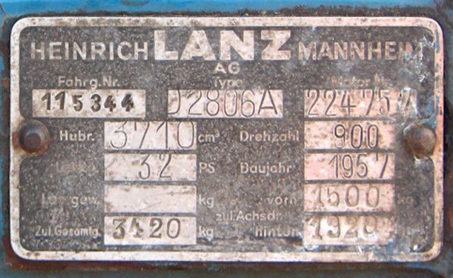Umbau-Bulldog - Ehemaliger Lanz Glühkopf-Bulldog mit Halbdiesel-Austausch-Motor