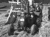 Umbau-Bulldog - Ehemaliger Lanz Glühkopf-Bulldog Type mit Halbdiesel-Austausch-Motor