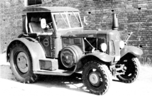 Umbau-Bulldog - Ehemaliger Lanz Glühkopf-Bulldog mit Halbdiesel-Austausch-Motor