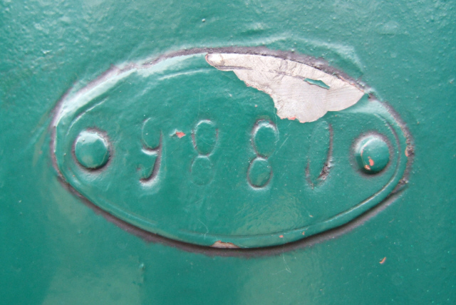 Umbau-Bulldog - Ehemaliger Lanz Glühkopf-Bulldog mit Halbdiesel-Austausch-Motor