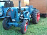Umbau-Bulldog - Ehemaliger Lanz Glühkopf-Bulldog Type mit Halbdiesel-Austausch-Motor