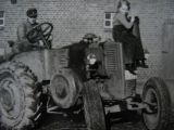 Umbau-Bulldog - Ehemaliger Lanz Glühkopf-Bulldog Type mit Halbdiesel-Austausch-Motor
