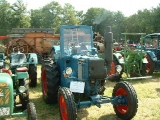 Umbau-Bulldog - Ehemaliger Lanz Glühkopf-Bulldog Type mit Halbdiesel-Austausch-Motor