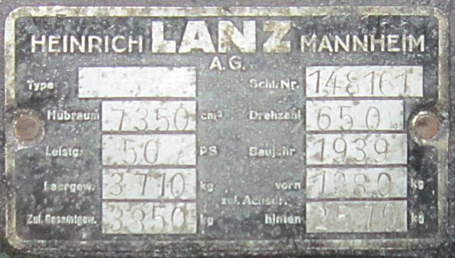 Umbau-Bulldog - Ehemaliger Lanz Glühkopf-Bulldog mit Halbdiesel-Austausch-Motor