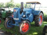 Umbau-Bulldog - Ehemaliger Lanz Glühkopf-Bulldog Type mit Halbdiesel-Austausch-Motor