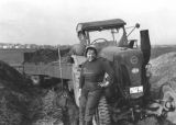 Umbau-Bulldog - Ehemaliger Lanz Glühkopf-Bulldog Type mit Halbdiesel-Austausch-Motor