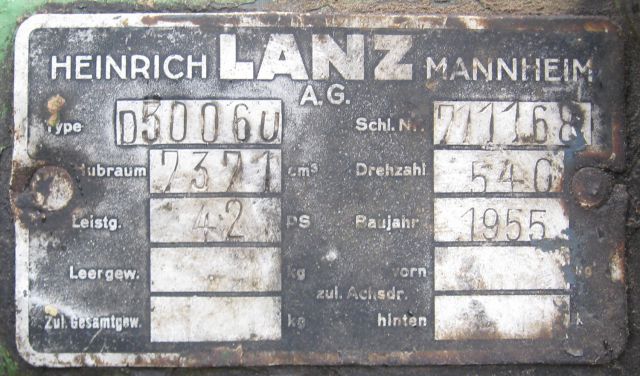 Umbau-Bulldog - Ehemaliger Lanz Glühkopf-Bulldog mit Halbdiesel-Austausch-Motor