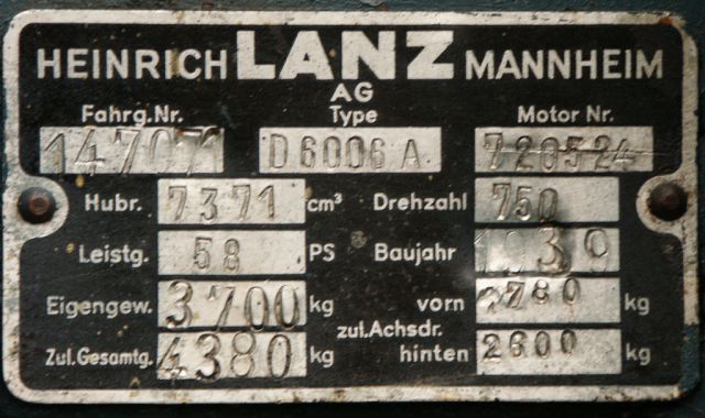 Umbau-Bulldog - Ehemaliger Lanz Glühkopf-Bulldog mit Halbdiesel-Austausch-Motor