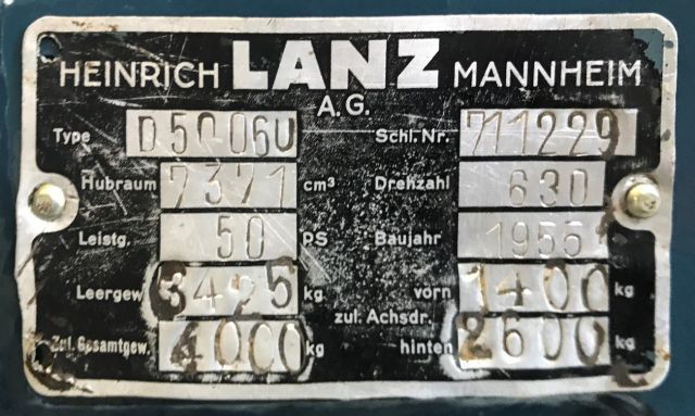 Umbau-Bulldog - Ehemaliger Lanz Glühkopf-Bulldog mit Halbdiesel-Austausch-Motor