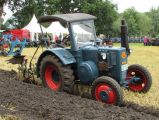 Umbau-Bulldog - Ehemaliger Lanz Glühkopf-Bulldog Type mit Halbdiesel-Austausch-Motor