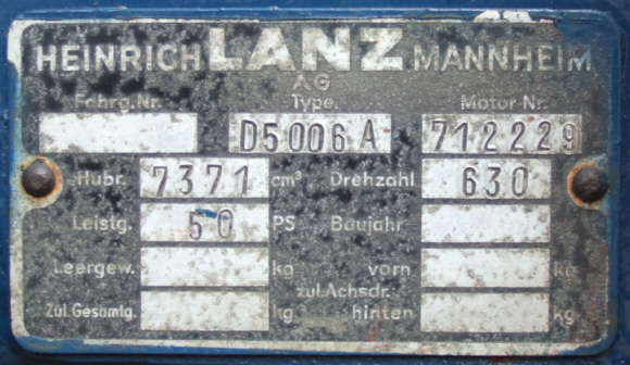 Umbau-Bulldog - Ehemaliger Lanz Glühkopf-Bulldog mit Halbdiesel-Austausch-Motor