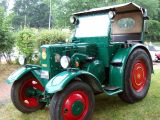 Umbau-Bulldog - Ehemaliger Lanz Glühkopf-Bulldog Type mit Halbdiesel-Austausch-Motor
