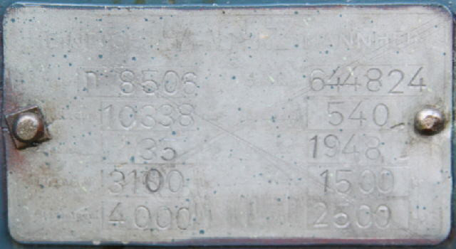 Umbau-Bulldog - Ehemaliger Lanz Glühkopf-Bulldog mit Halbdiesel-Austausch-Motor