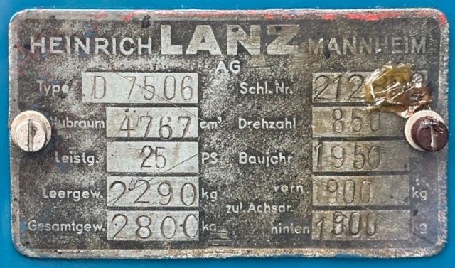 Umbau-Bulldog - Ehemaliger Lanz Glühkopf-Bulldog mit Halbdiesel-Austausch-Motor