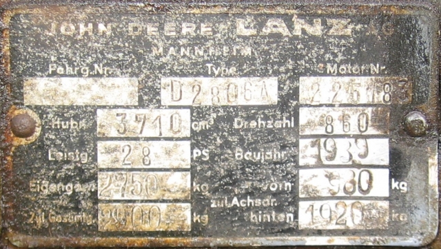 Umbau-Bulldog - Ehemaliger Lanz Glühkopf-Bulldog mit Halbdiesel-Austausch-Motor
