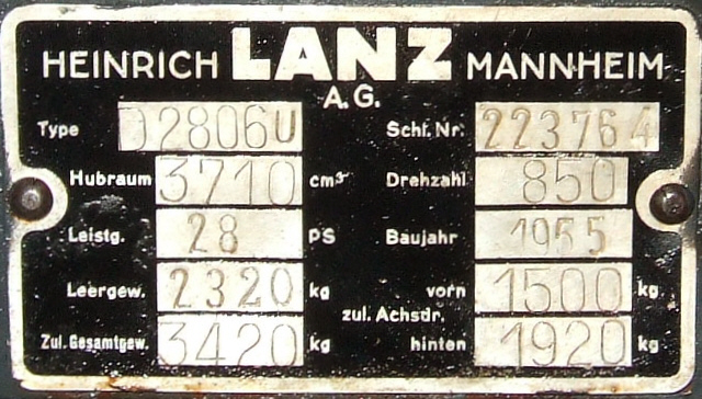 Umbau-Bulldog - Ehemaliger Lanz Glühkopf-Bulldog mit Halbdiesel-Austausch-Motor