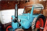 Umbau-Bulldog - Ehemaliger Lanz Glühkopf-Bulldog Type mit Halbdiesel-Austausch-Motor